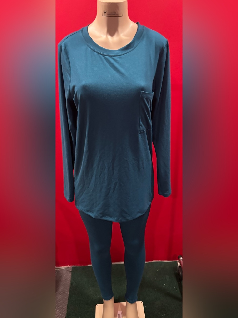 Women's Long-Sleeve Crew Neck Pocket Top - Teal Set